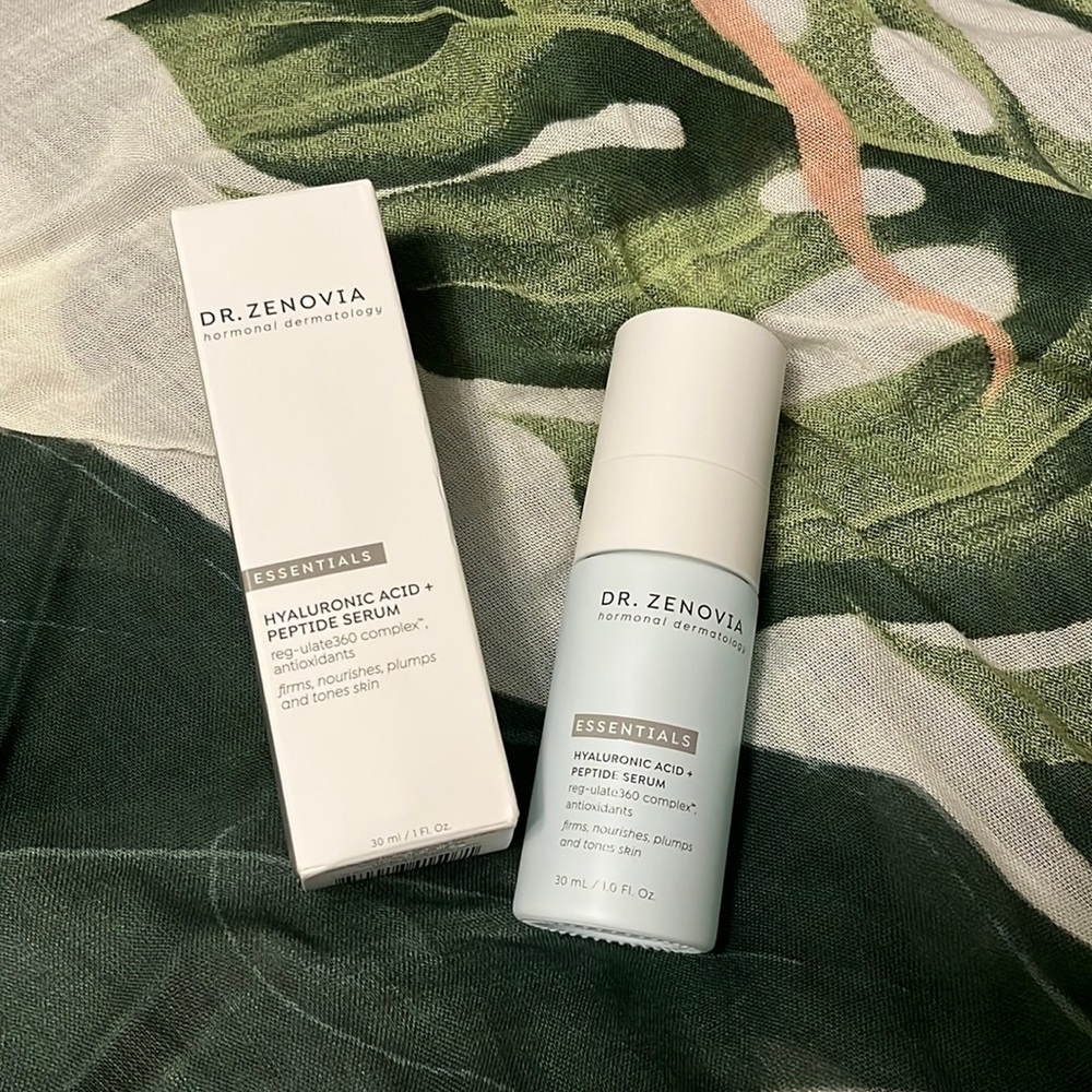 Dr. Zenovia Hyaluronic Acid + Peptide Serum